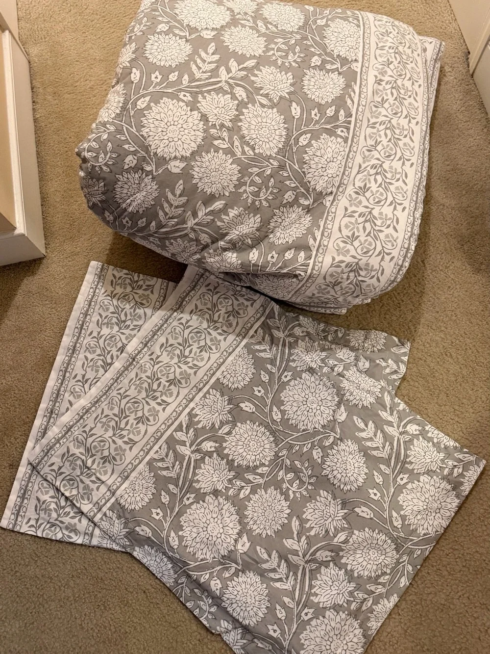 Levtex Home Adare Block Print Duvet Cover Set in Gray - Full/Queen